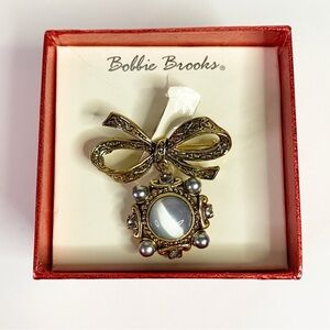 Bobbie Brooks Vintage Victorian Bow Rhinestone Brooch
